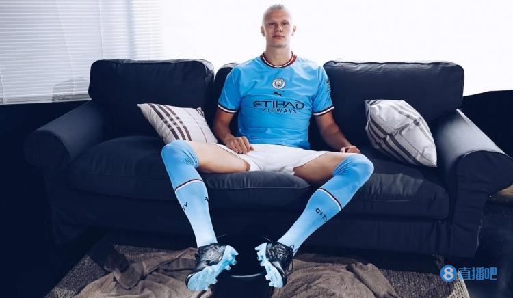 亚精英赛半场：路易斯失单刀+补射中柱，申花暂0-0广岛