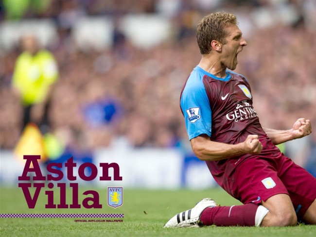 每体：一名巴萨球迷因点燃焰火导致公交车起火被逮捕（每体：巴萨球迷燃放焰火致公交起火，已被警方拘捕）