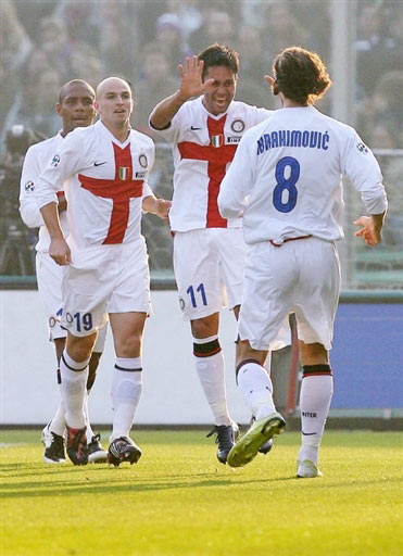 斯内德：姆巴佩会赢得2026年金球奖；没有人效力皇马时想离开（斯内德：2026年金球奖看好姆巴佩；在皇马效力时没人想离队）